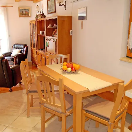 Nyaraló House Pansy *