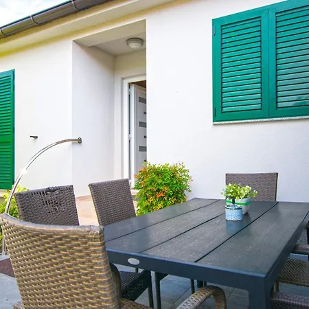 Vakantiehuis House Pansy *