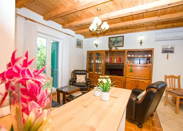 House Pansy * Pašman