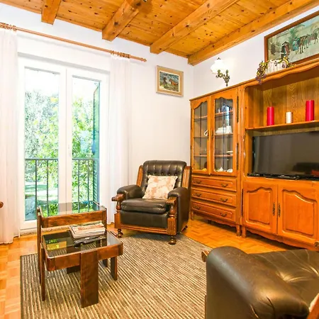 House Pansy * Pašman