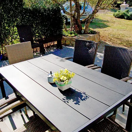 Vakantiehuis House Pansy Pašman