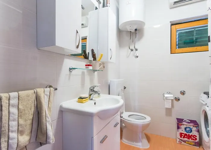 House Pansy Pašman